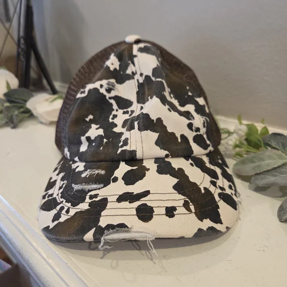 C.C. Womens Distressed Brown Cow Print Trucker Hat Pony Cap - Picture 6 of 9
